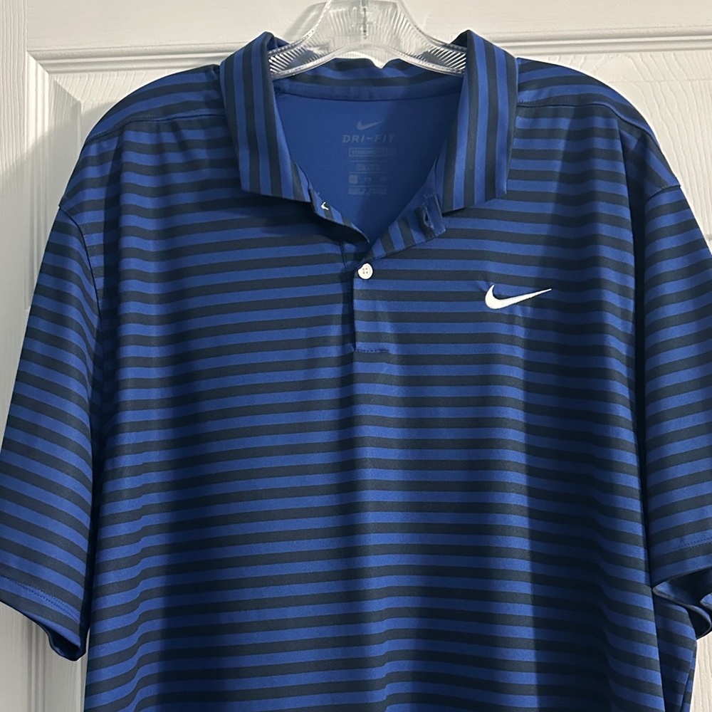 Nike Men's Navy and Black Striped Polo Shirt